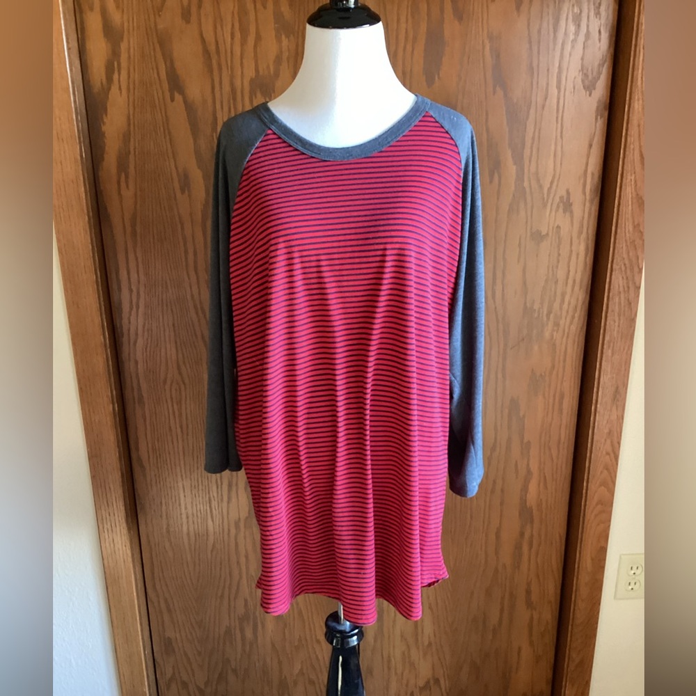 COPY - LuLaRoe Randy striped tunic tee